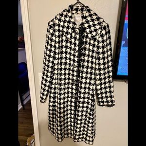 Beautiful Houndstooth Coat
